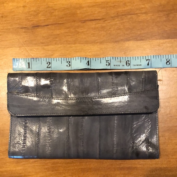 EEL SKIN WALLET Gray Card Slots Pen Holder Vintage Classic Magnet Closure EUC - Picture 10 of 11